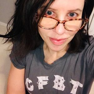 Meet your Posher, Teresa